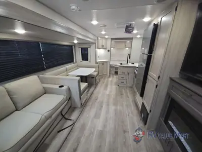 2026 Coachmen RV Catalina Legacy Edition photo 24