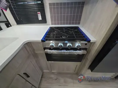 2026 Coachmen RV Catalina Legacy Edition photo 26