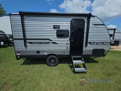 2026 Coachmen RV Catalina Summit Series 7 photo 9