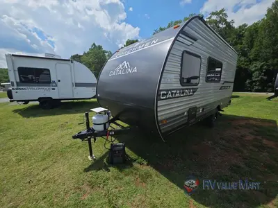2026 Coachmen RV Catalina Summit Series 7 photo 4