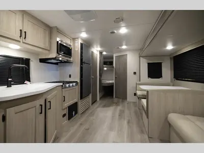 2026 Coachmen RV Catalina Summit Series 8 photo 34