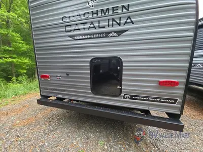 2026 Coachmen RV Catalina Summit Series 8 photo 17