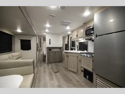 2026 Coachmen RV Catalina Summit Series 8 photo 35