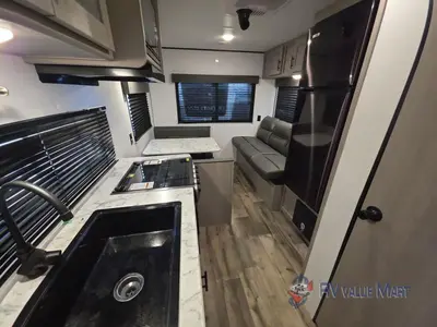 2024 Dutchmen RV Coleman Lantern LT Series photo 21