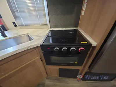 2022 Prime Time RV Avenger photo 25