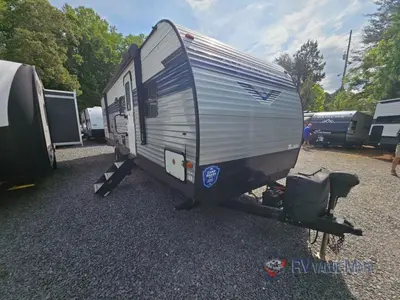 2022 Prime Time RV Avenger photo 2