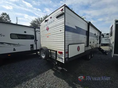 2022 Prime Time RV Avenger photo 8