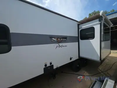 2023 Forest River RV Wildwood X-Lite photo 5