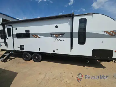 2023 Forest River RV Wildwood X-Lite photo 9