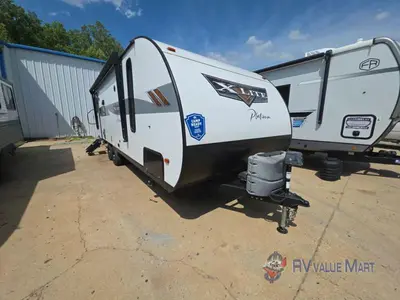 2023 Forest River RV Wildwood X-Lite photo 2