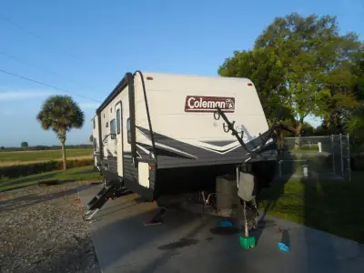 Used 2020 Coleman Lantern 295QB