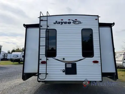 2018 Jayco Jay Flight Bungalow photo 4