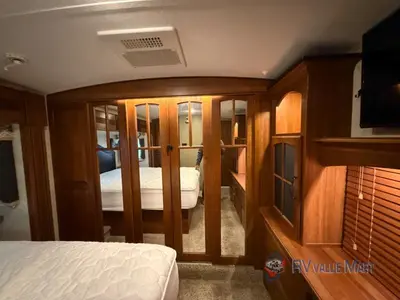2014 Keystone RV Montana photo 24