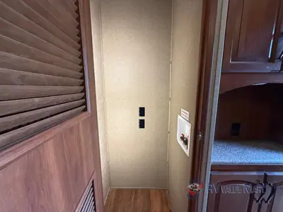 2014 Keystone RV Montana photo 17