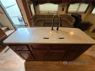 2014 Keystone RV Montana photo 15