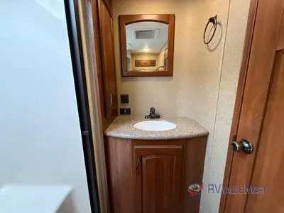 2014 Keystone RV Montana photo 21