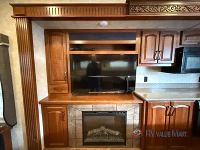 2014 Keystone RV Montana photo 13
