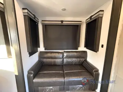 2021 Keystone RV Alpine photo 12