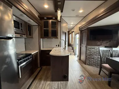 2018 Forest River RV Cherokee Arctic Wolf photo 9