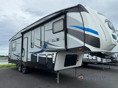 Used 2018 Forest River RV Cherokee Arctic Wolf 295QSL8