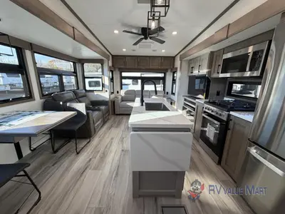 2026 KZ Durango photo 8
