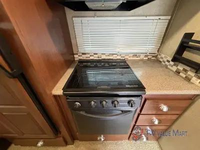 2015 Forest River RV Rockwood Signature Ultra Lite photo 19