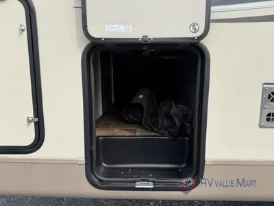2015 Forest River RV Rockwood Signature Ultra Lite photo 8
