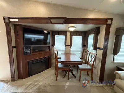 2015 Forest River RV Rockwood Signature Ultra Lite photo 12