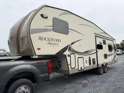 2015 Forest River RV Rockwood Signature Ultra Lite photo 3