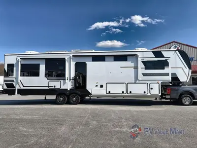 New 2026 KZ Durango Gold G384MSQ