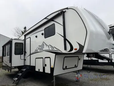 Used 2021 EAST TO WEST Tandara 285RL