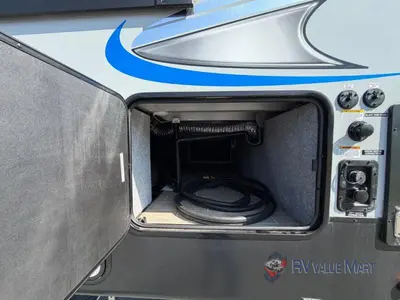 2019 Forest River RV Cherokee Arctic Wolf photo 7