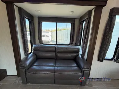 2019 Forest River RV Cherokee Arctic Wolf photo 13