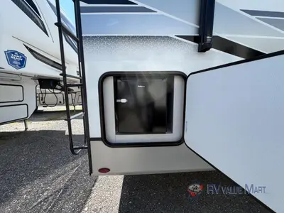 2024 Keystone RV Sprinter Limited photo 8