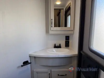 2024 Keystone RV Sprinter Limited photo 28