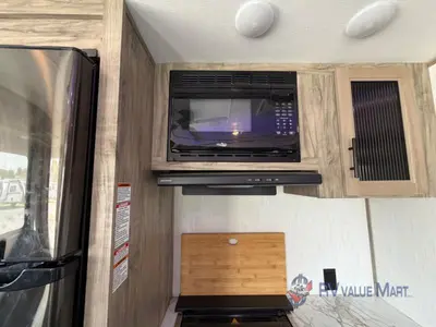 2021 Forest River RV Cherokee Arctic Wolf photo 17