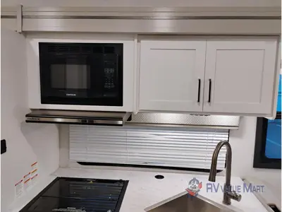 2026 Thor Motor Coach Chateau photo 18