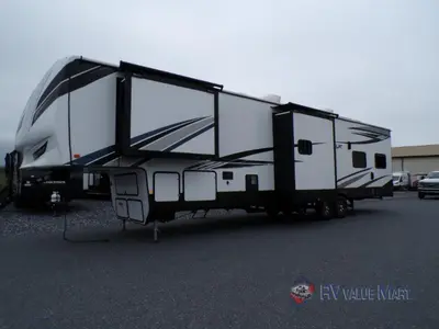 2022 Forest River RV Vengeance Rogue Armored photo 5
