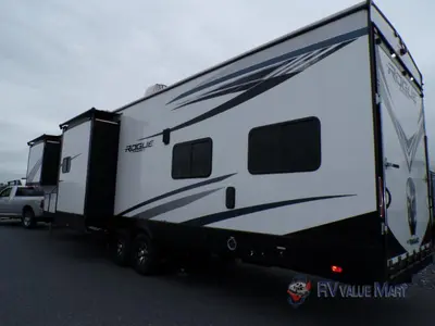 2022 Forest River RV Vengeance Rogue Armored photo 9