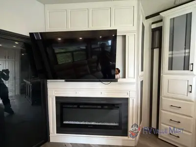 2022 DRV Luxury Suites FullHouse photo 13