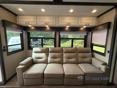 2022 DRV Luxury Suites FullHouse photo 14