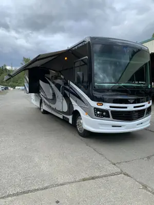 Used 2020 Fleetwood Bounder 35K