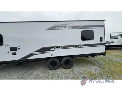 2026 Forest River RV Cherokee Grey Wolf Black Label photo 8