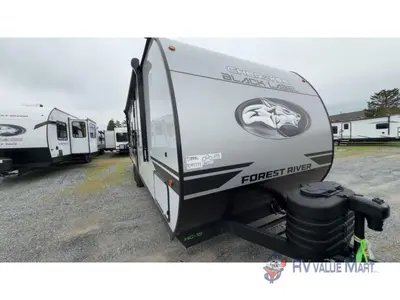 2026 Forest River RV Cherokee Grey Wolf Black Label photo 5