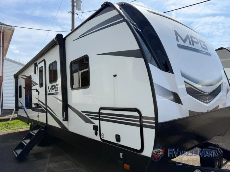 2021 Cruiser MPG exterior