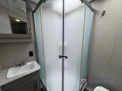2022 Coachmen RV Catalina Legacy photo 19