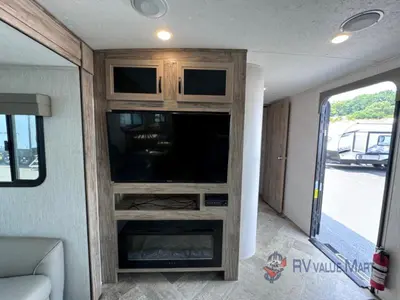 2022 Palomino SolAire Ultra Lite photo 12