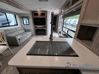 2022 Palomino SolAire Ultra Lite photo 17