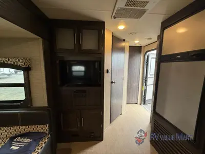 2017 Dutchmen RV Kodiak Ultimate photo 10