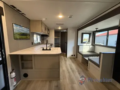 2025 Shasta RVs i-5 Edition photo 9